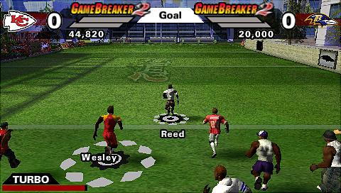NFL Street 2: Unleashed - PSP Screen